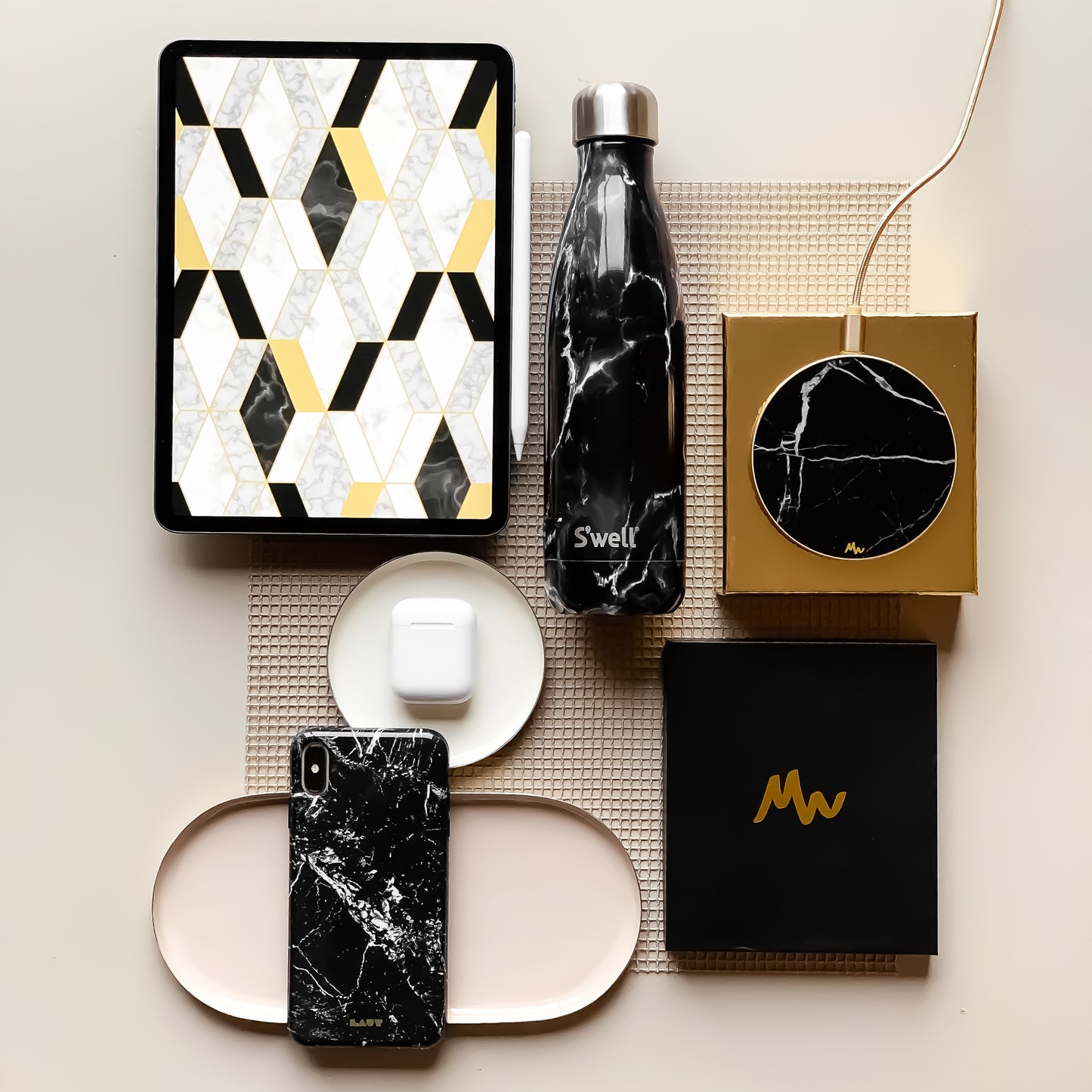 Black Marble - Gold