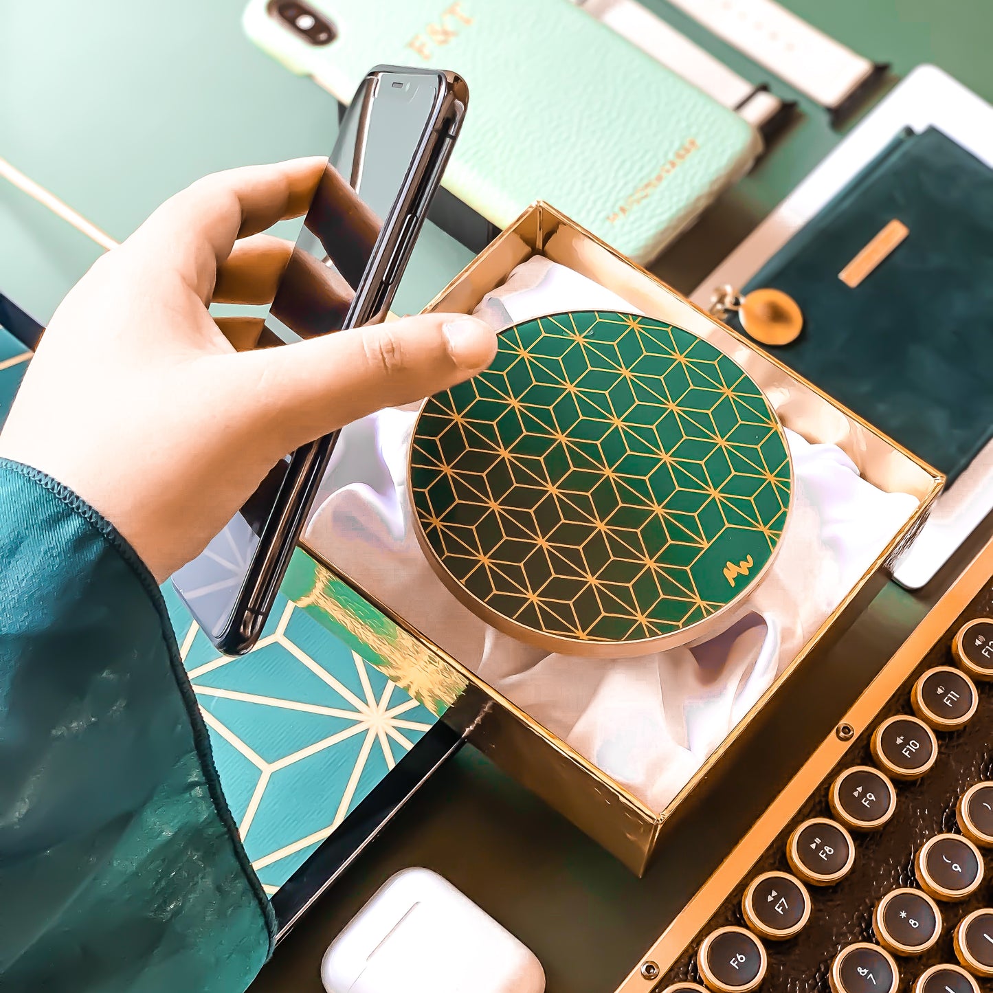 Geometric - Gold